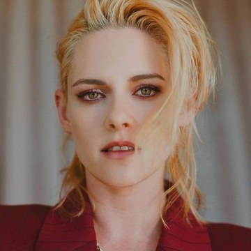 Kristen Stewart - Provocative and Androgynous Shoots in 7kristen_x_2817489970866007905_48286986848.jpg - hidden celebrity photo